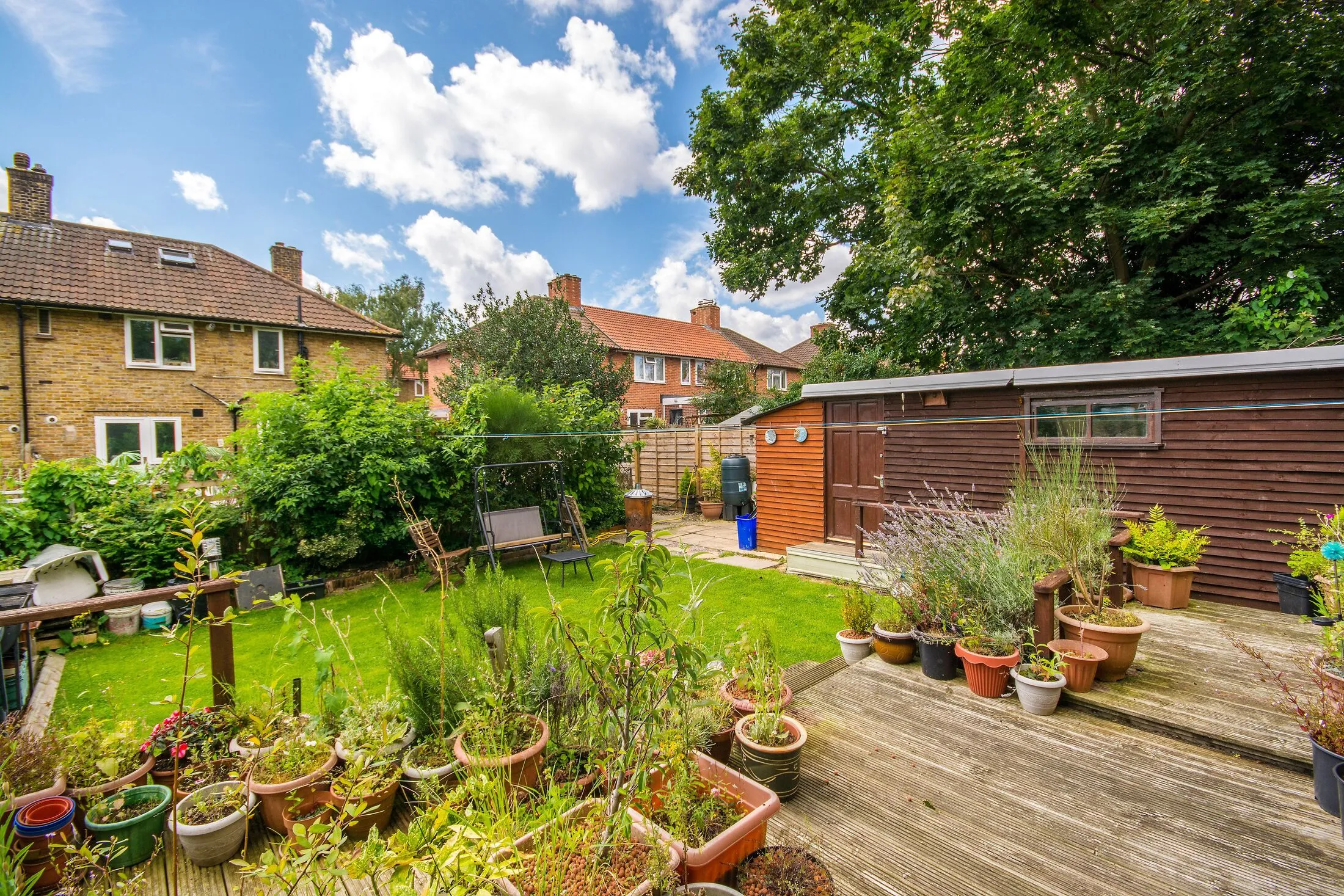 Flat Shaftesbury Road in Greater London