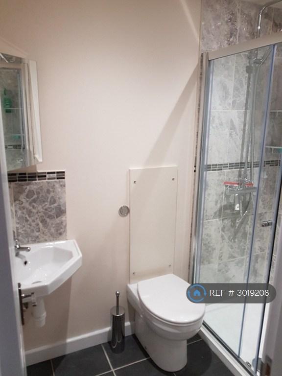 Room Bryansons Close in Bristol