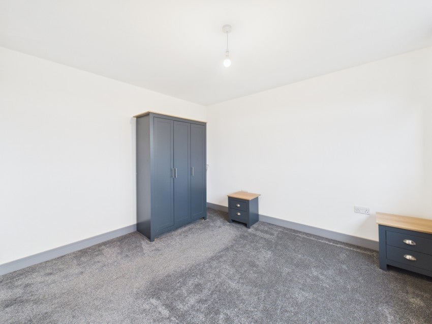Flat Mitton Way in Tewkesbury