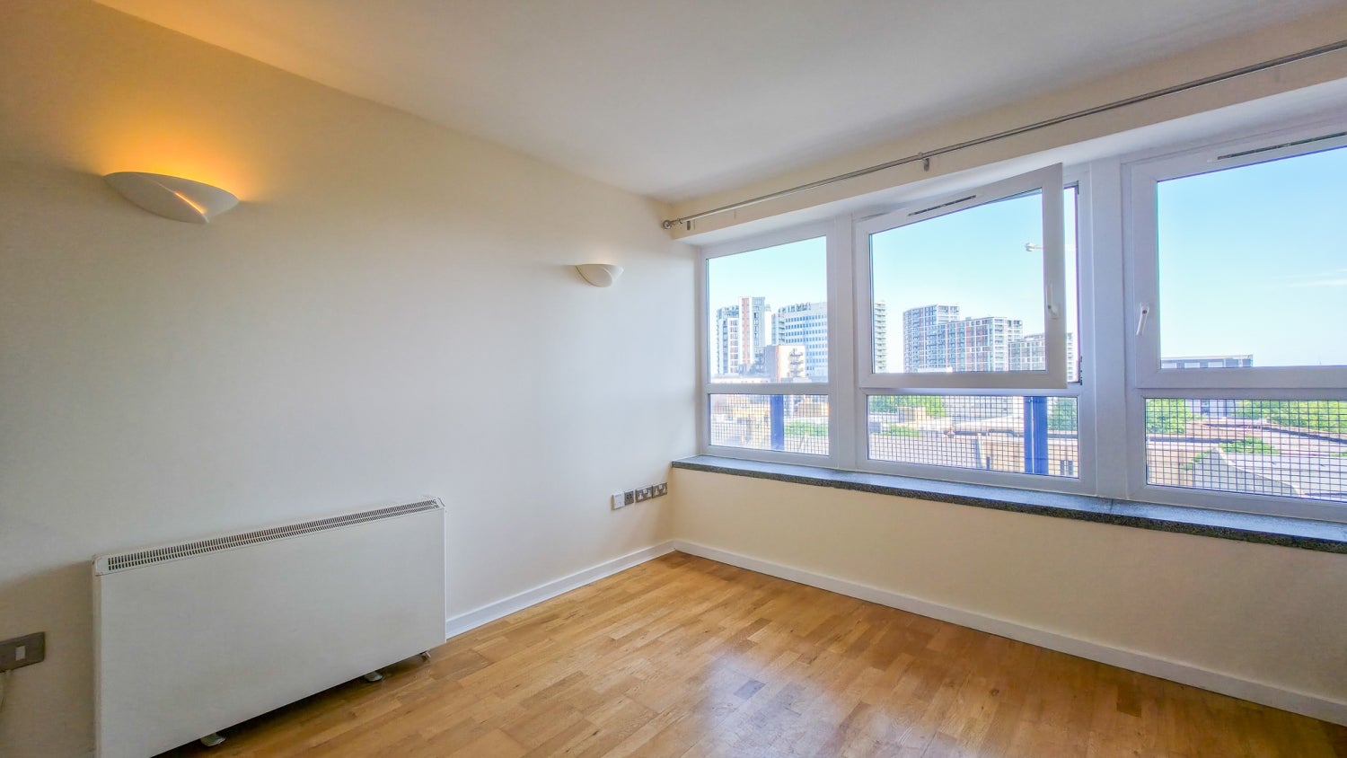 Flat Calderwood Street in Greater London