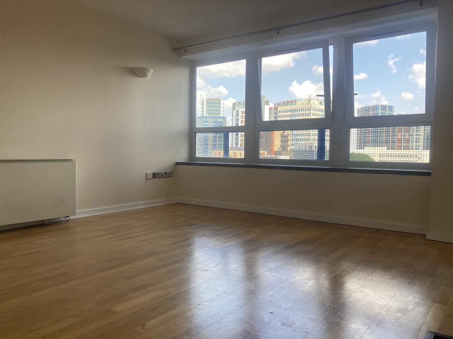 Flat Calderwood Street in Greater London