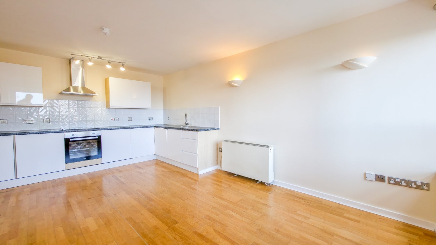 Flat Calderwood Street in Greater London