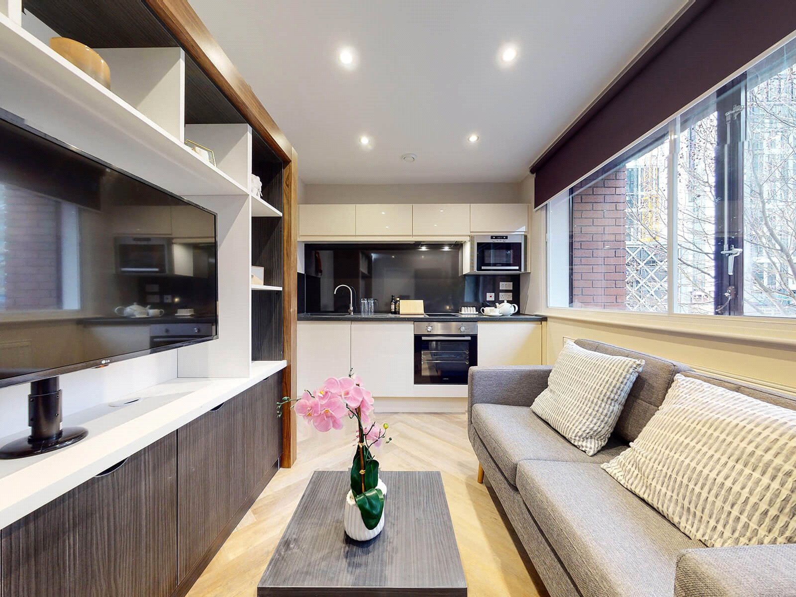 Flat Wade Lane in Leeds