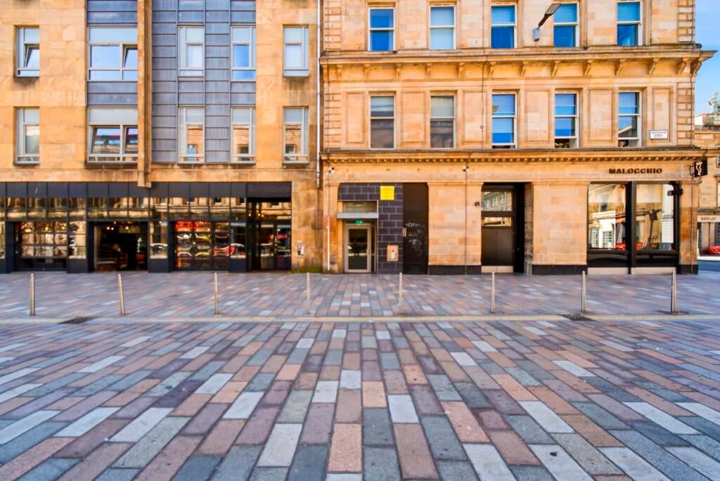 Flat Hutcheson Street in Glasgow