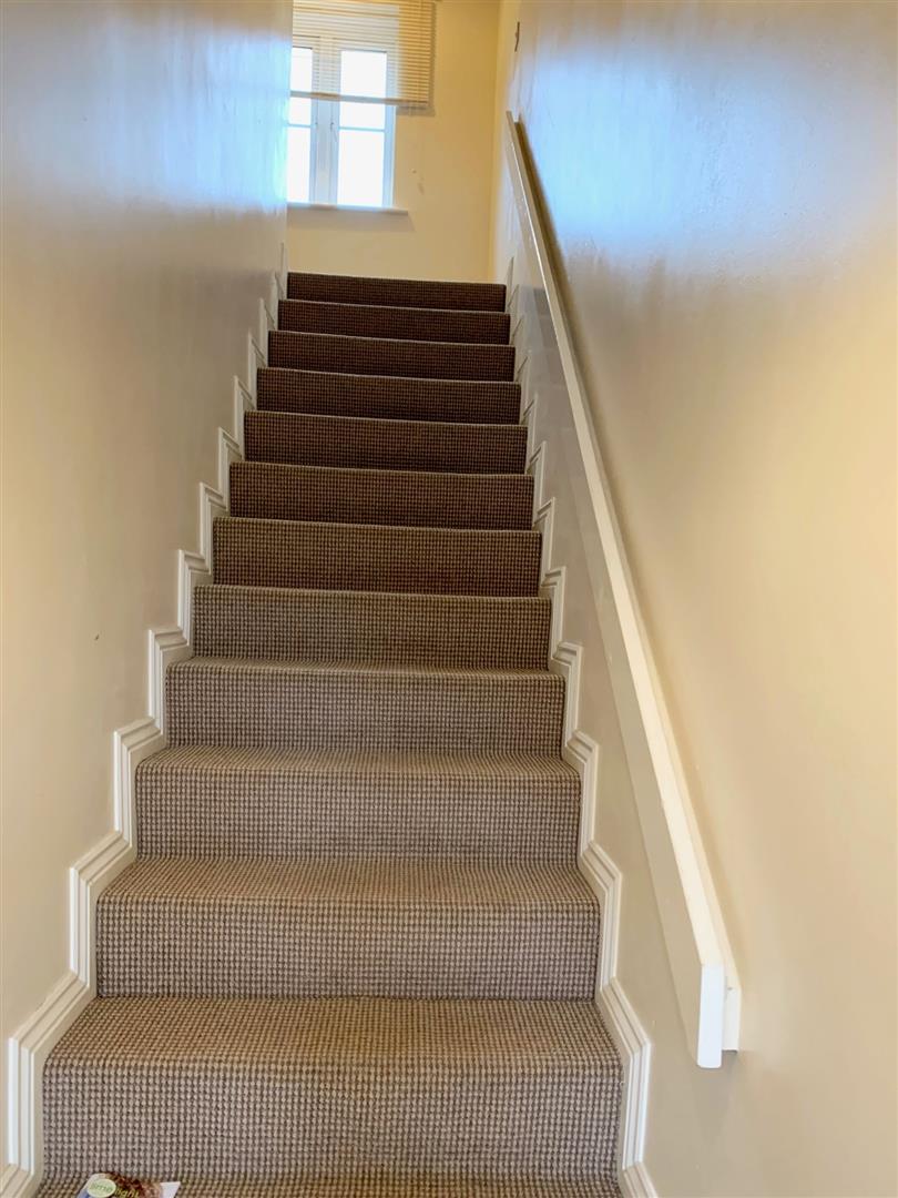 Flat Russell Close in Tamworth