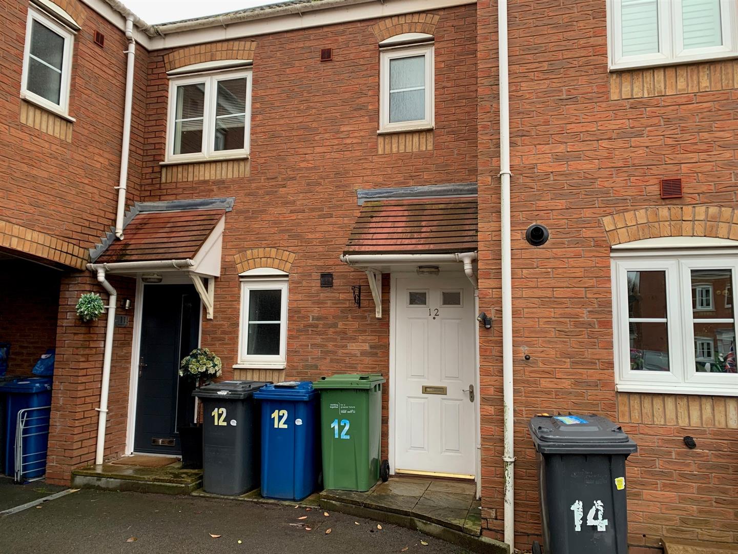 Flat Russell Close in Tamworth