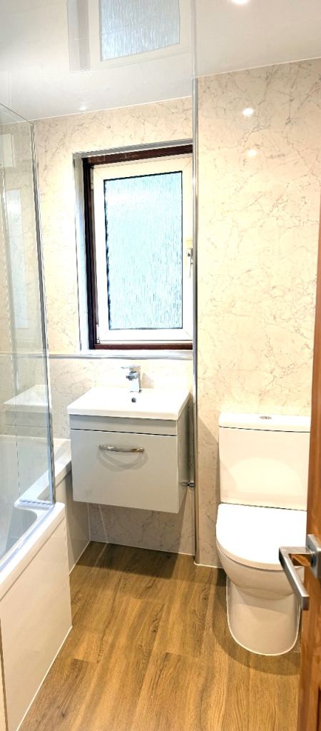 Flat Kingsknowe Court in City of Edinburgh