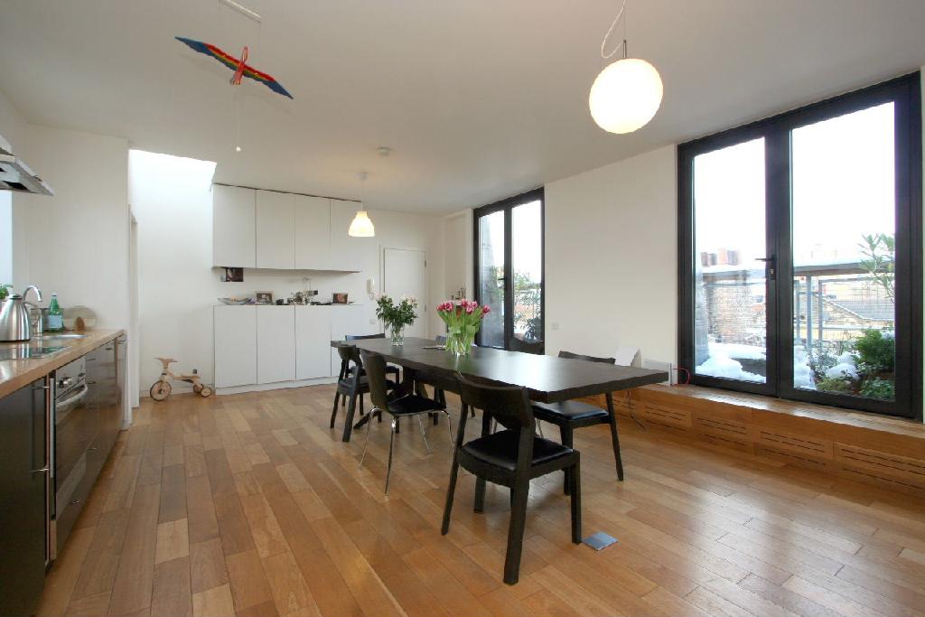 Flat Princelet Street in Greater London