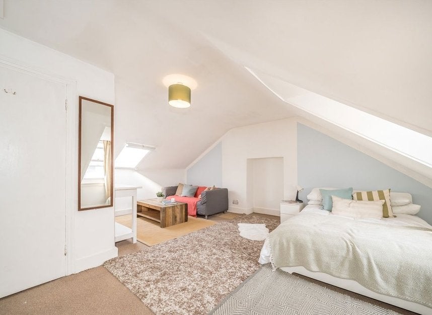 Flat Morrish Road in Greater London