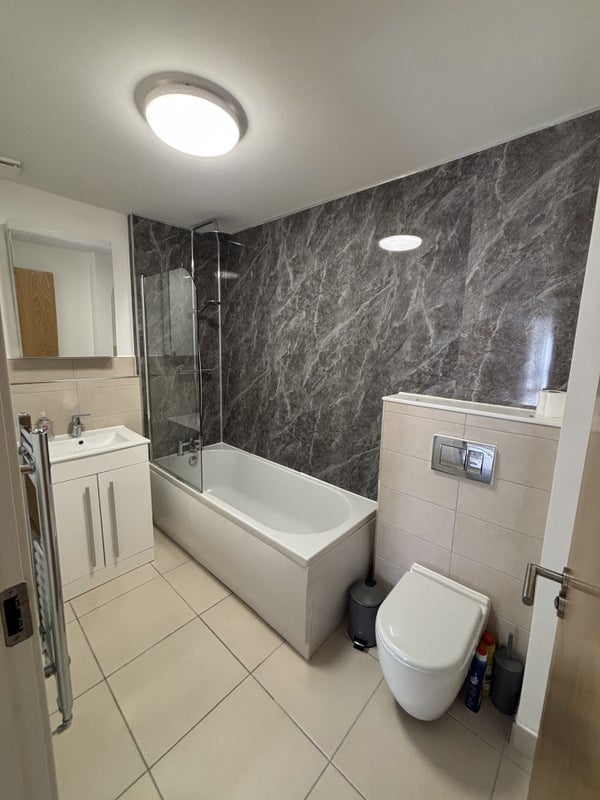 Room Gregory Street in Nottingham