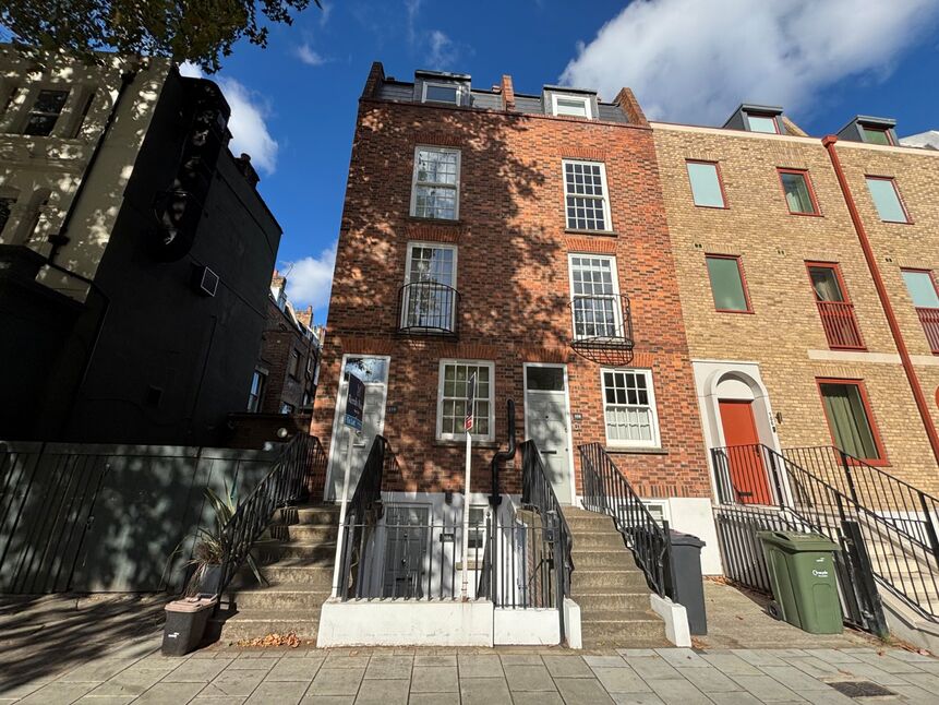 Flat Lambeth Road in Greater London