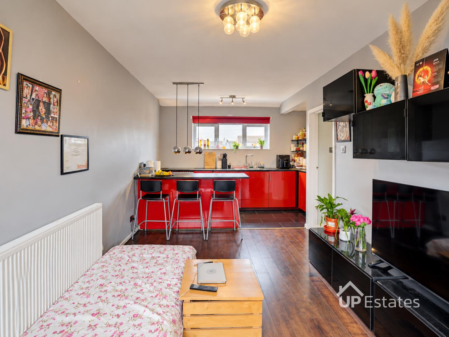 Flat Glamorgan Close in Coventry