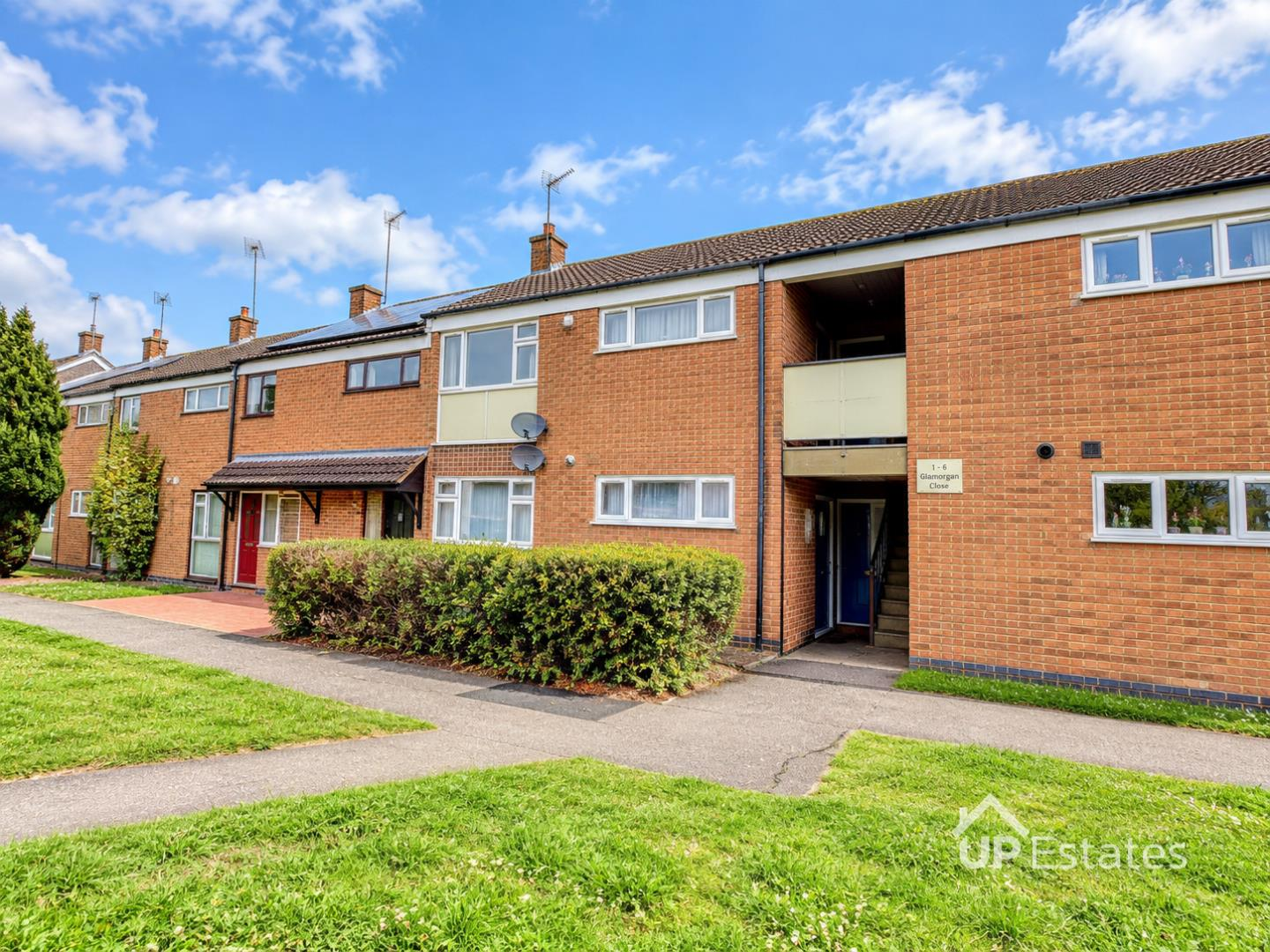 Flat Glamorgan Close in Coventry