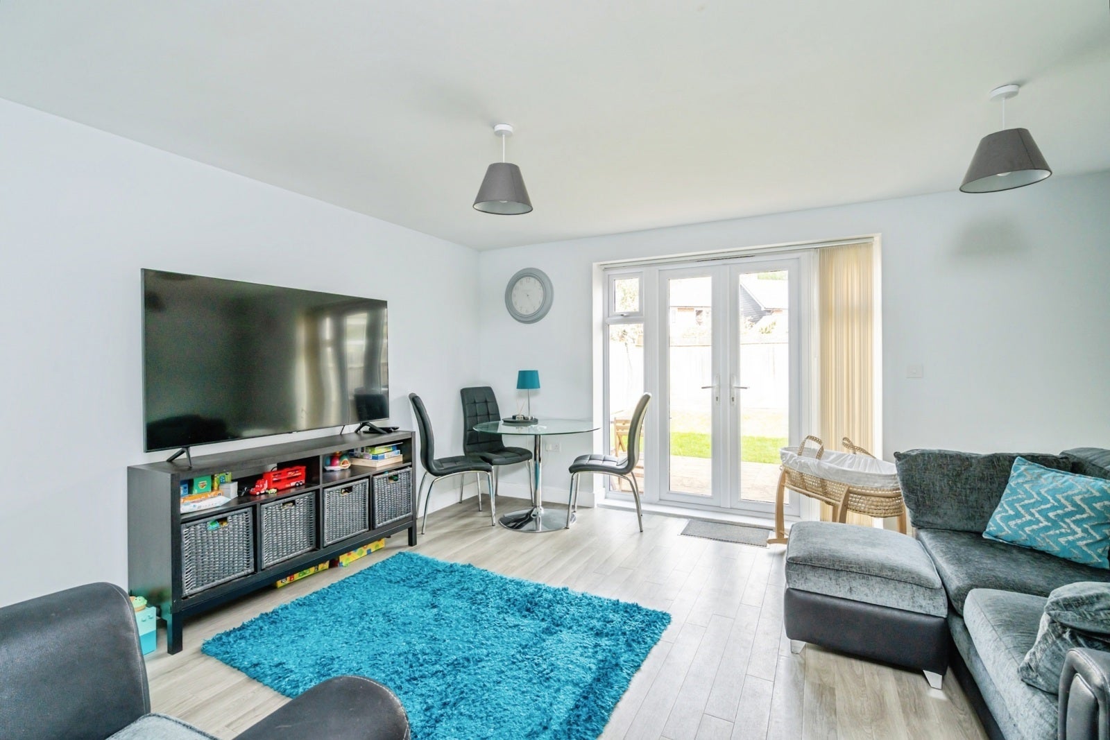 House Squires Grove in Arun