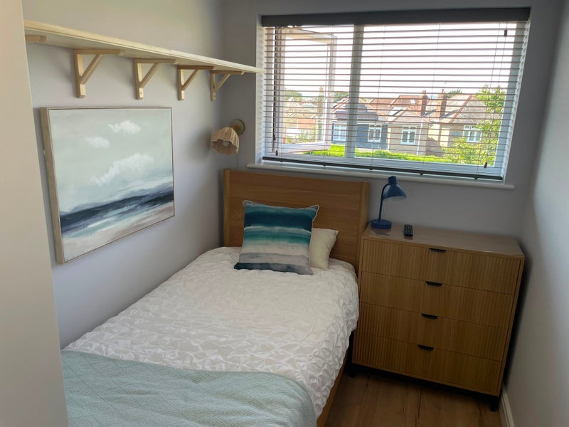 Room St Mary's Road in Poole