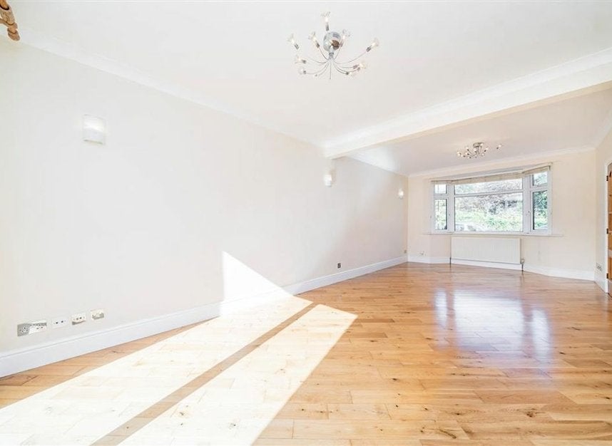 House Milborough Crescent in Greater London