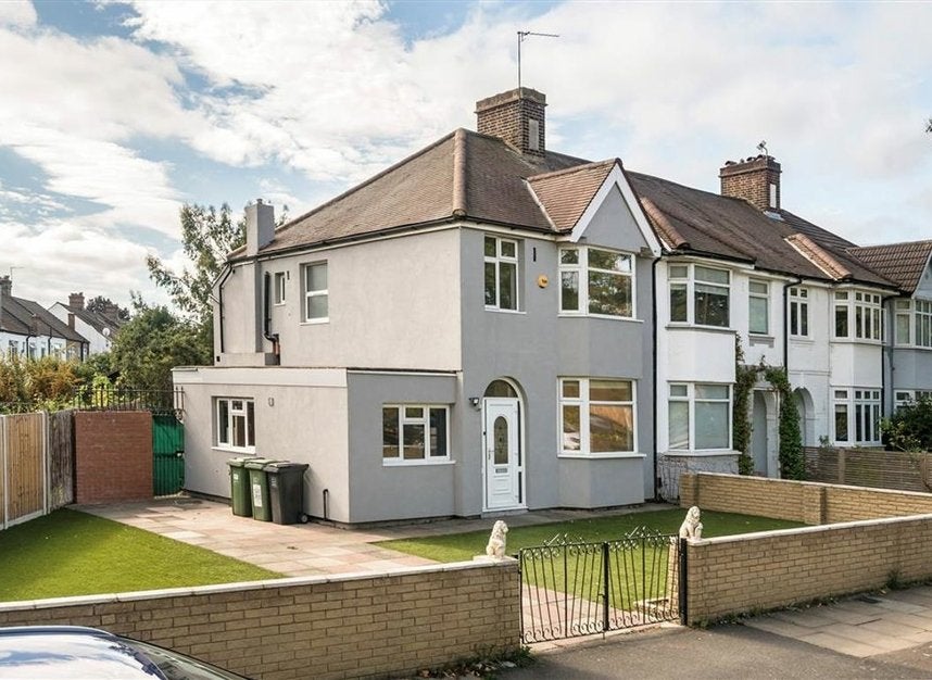 House Milborough Crescent in Greater London