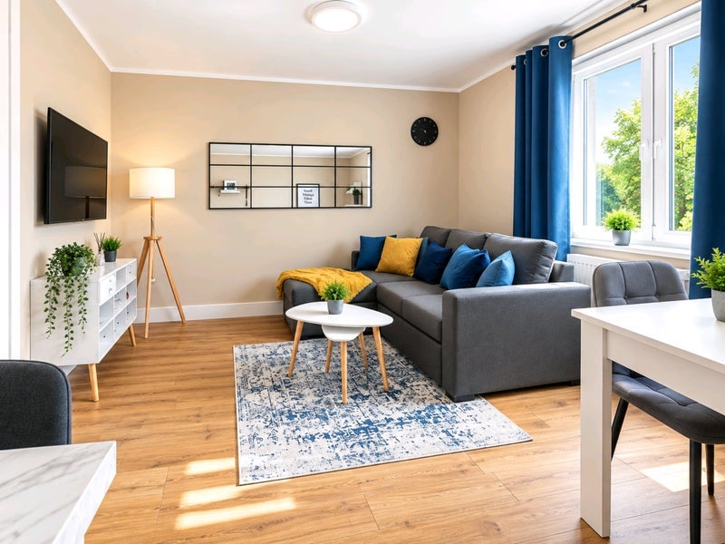 Flat Royston Mains Gardens in City of Edinburgh