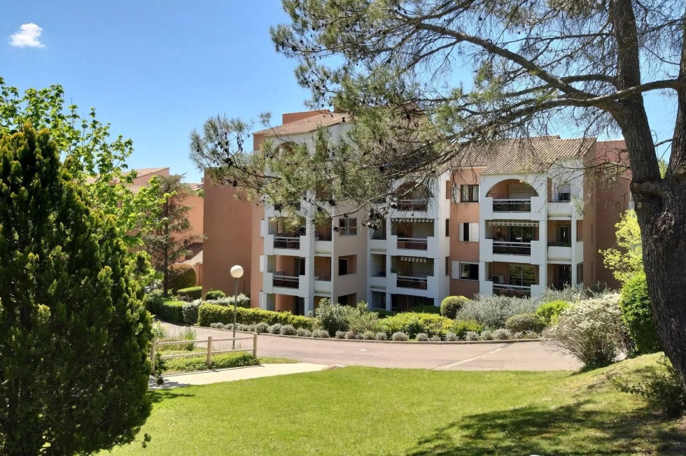 Flat Avenue Henri Mauriat in Aix-en-Provence