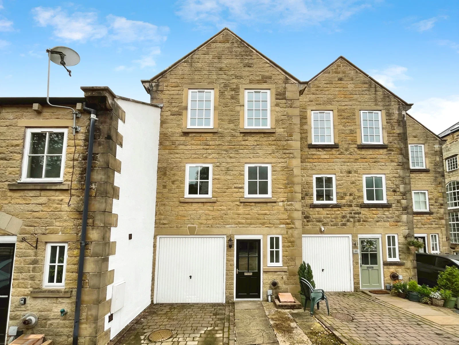 House Wood Cote Fold in Bradford
