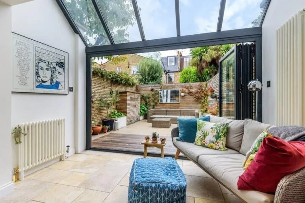 House Ravensbury Road in Greater London