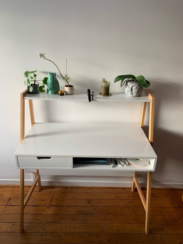 Room Mansford Street in Greater London