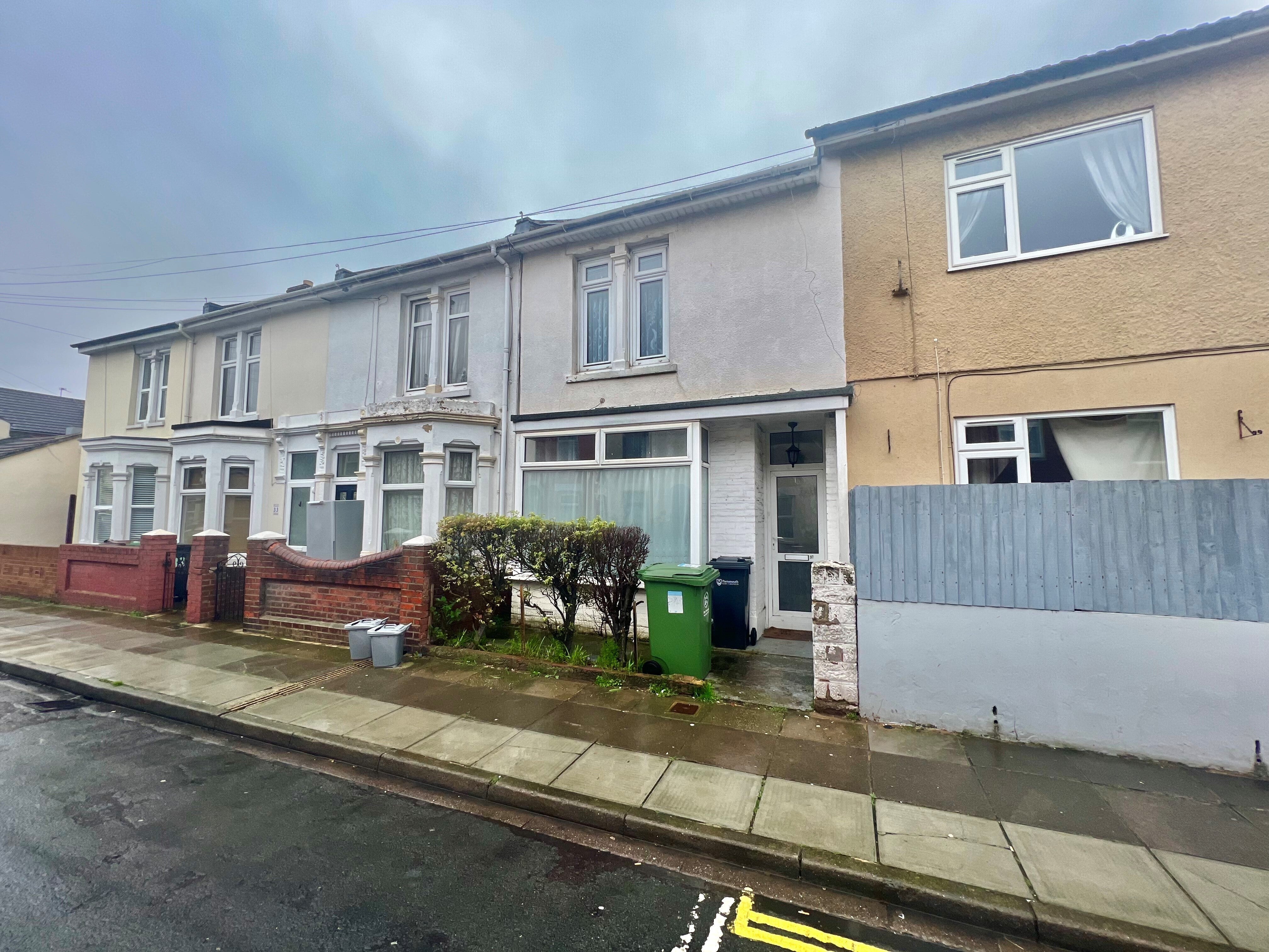 Flat Renny Road in Portsmouth