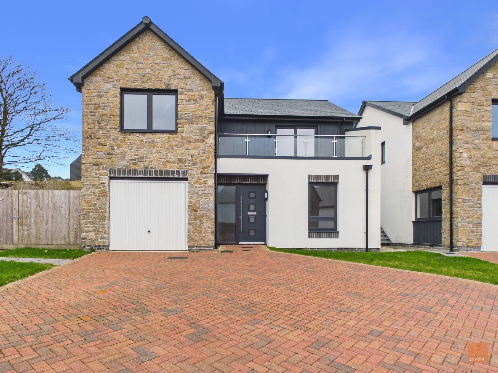 House Pennance Parc in Lanner