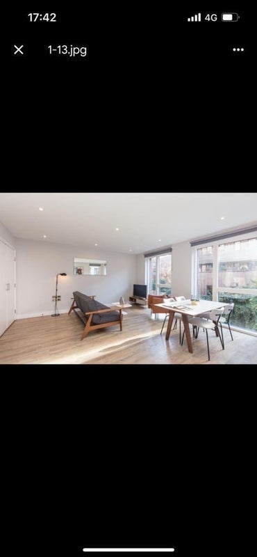 Room Martel Place in Greater London