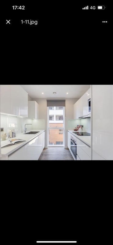 Room Martel Place in Greater London
