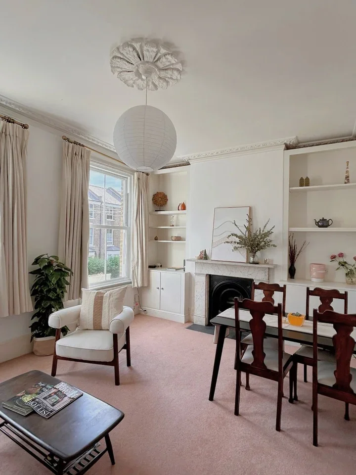 Room Bryantwood Road in Greater London