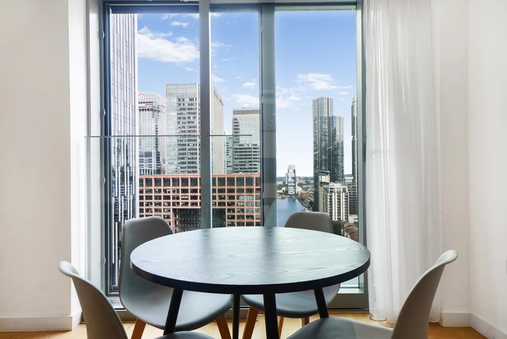 Flat Millharbour in Greater London