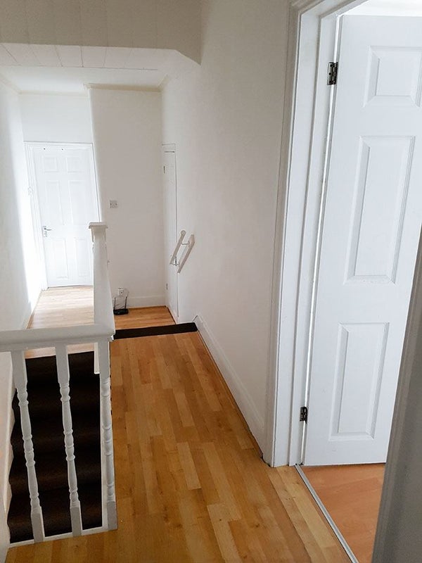 Room Carlingford Road in Greater London