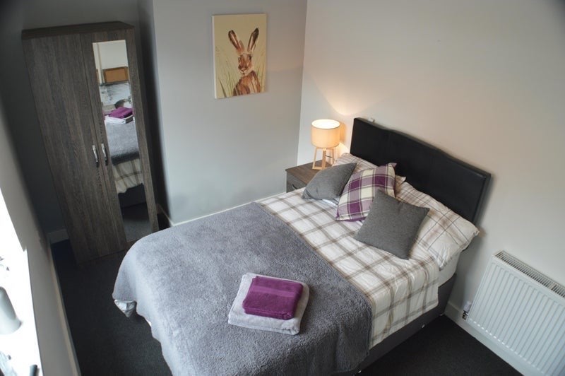 Room Alexandra Road in Tameside