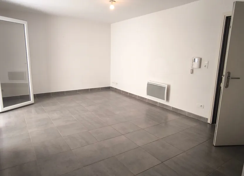 Appartement Route d'Avignon à Nîmes