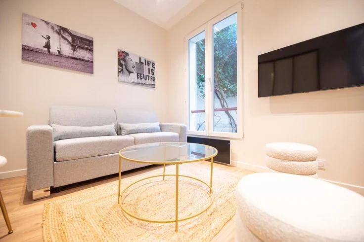 Flat Rue Champollion in Paris