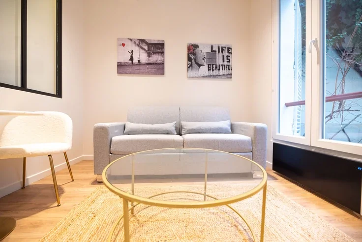 Flat Rue Champollion in Paris