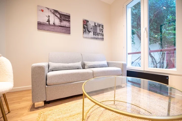 Flat Rue Champollion in Paris