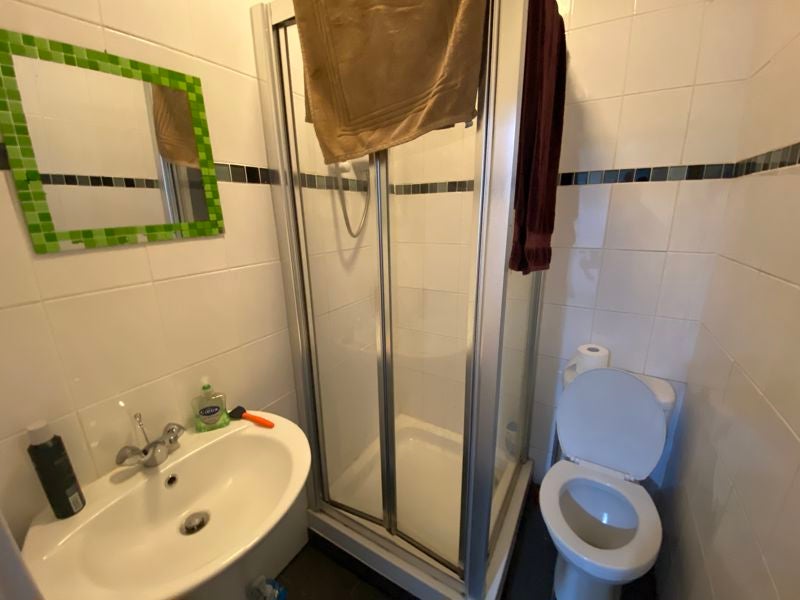 Room Chilwell Street in Nottingham