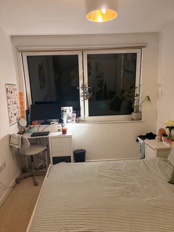 Room Bathurst Square in Greater London