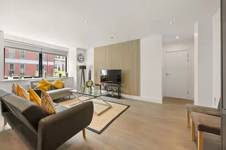 Flat Arthur Road in Greater London