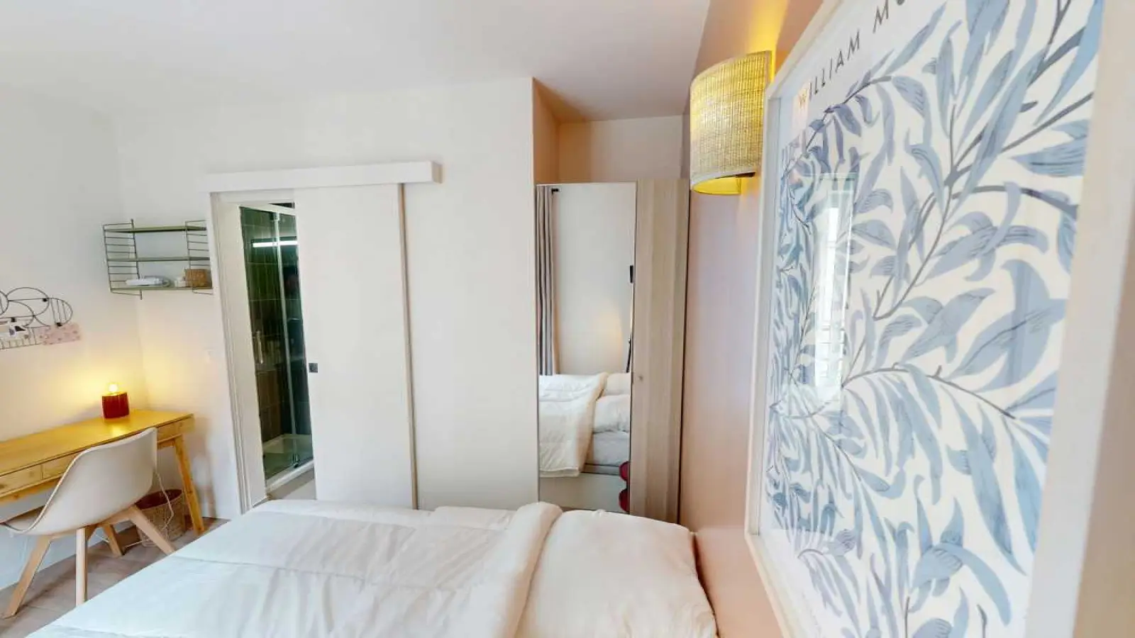 Room Place de la Bataille de Stalingrad in Paris