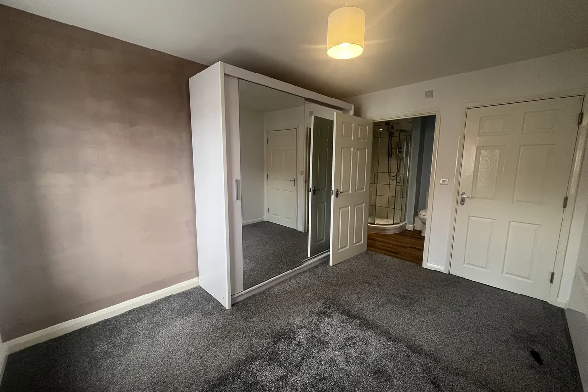 Flat Sandhurst Court in Sandwell