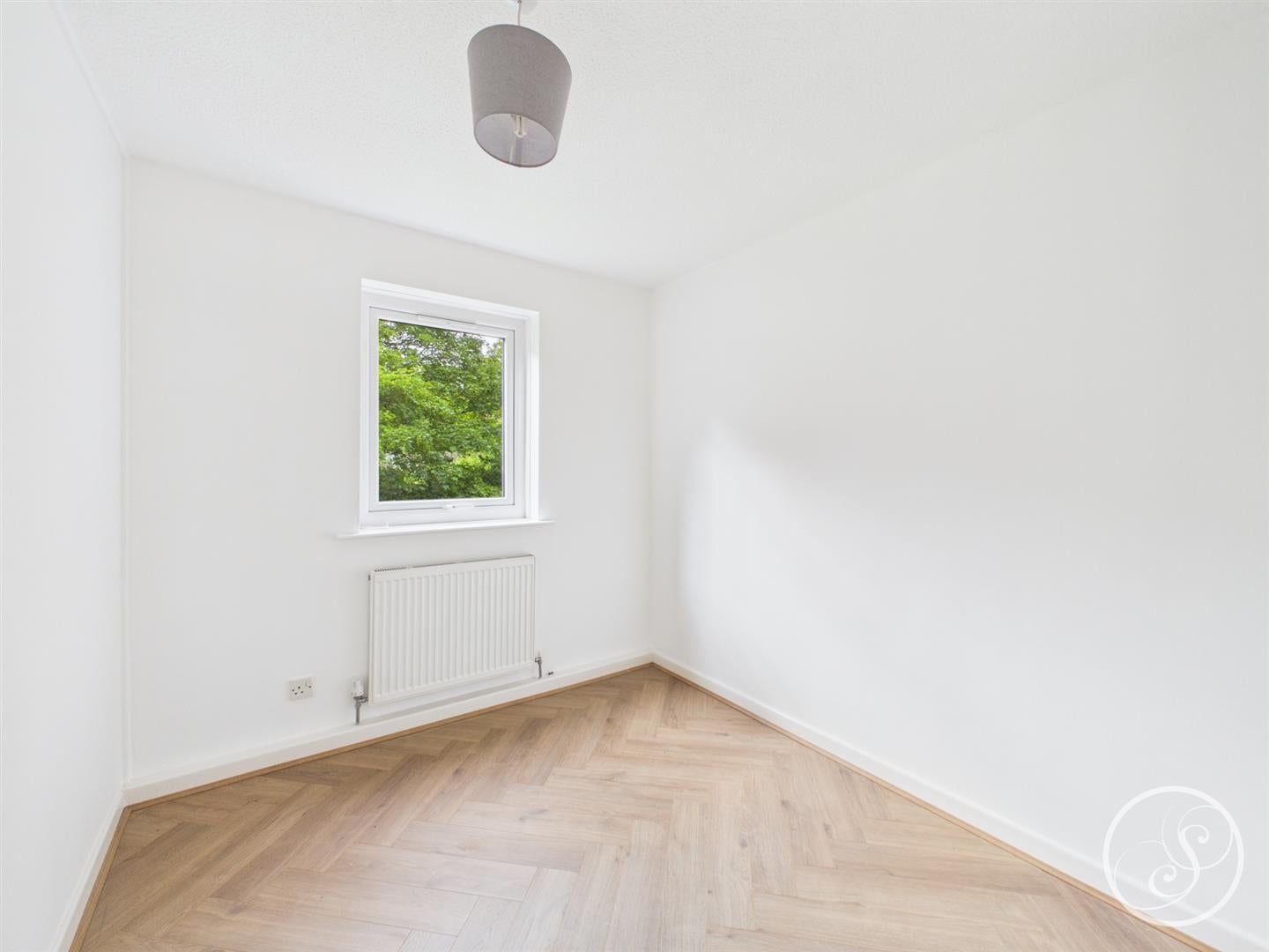 Flat Sholebroke Avenue in Leeds