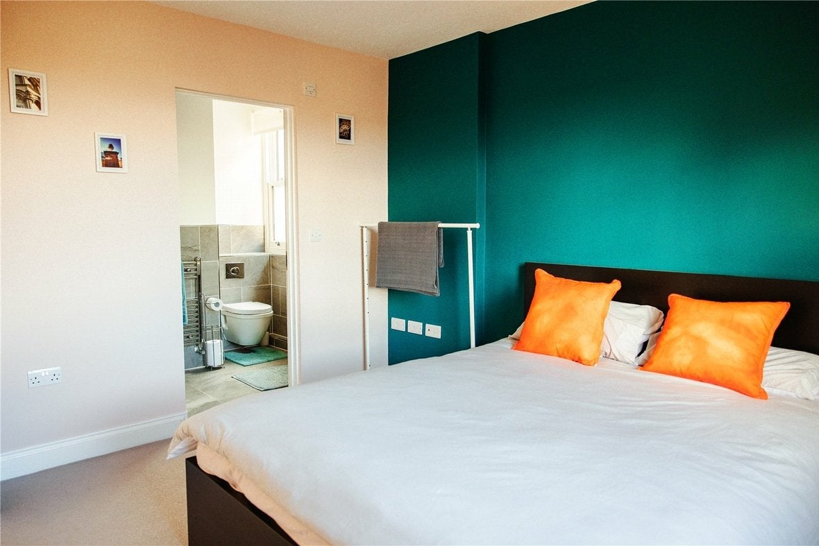 Flat Upper Marlborough Road in St Albans
