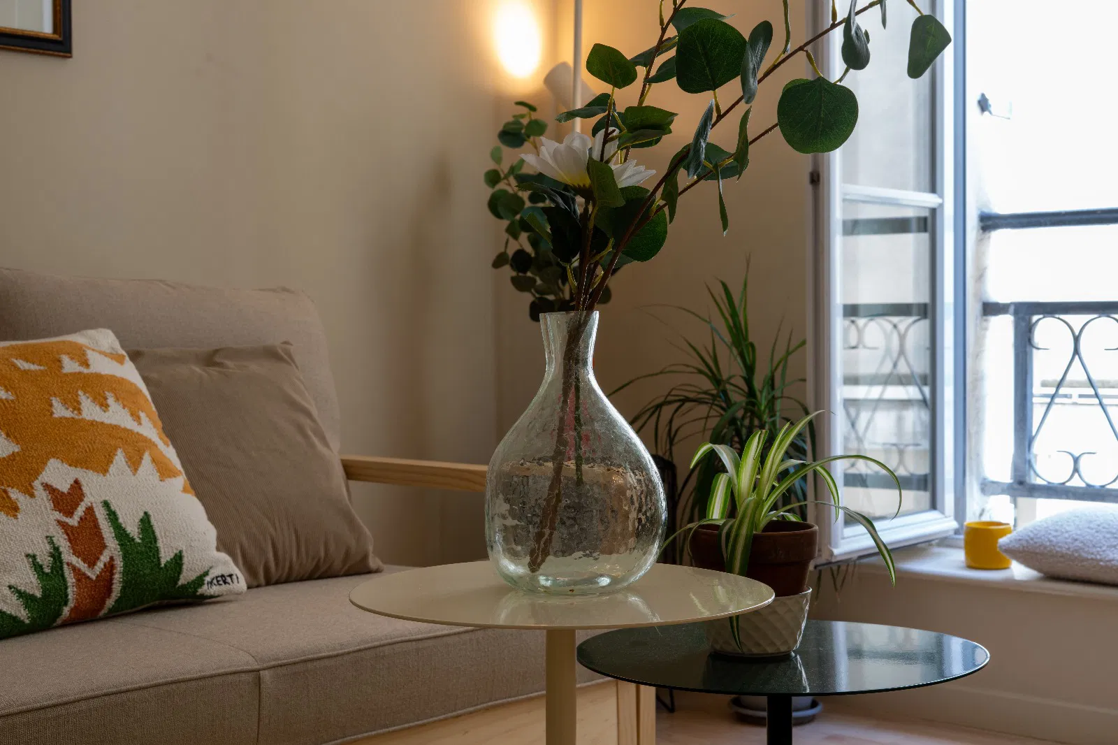 Flat Rue Fourcroy in Paris