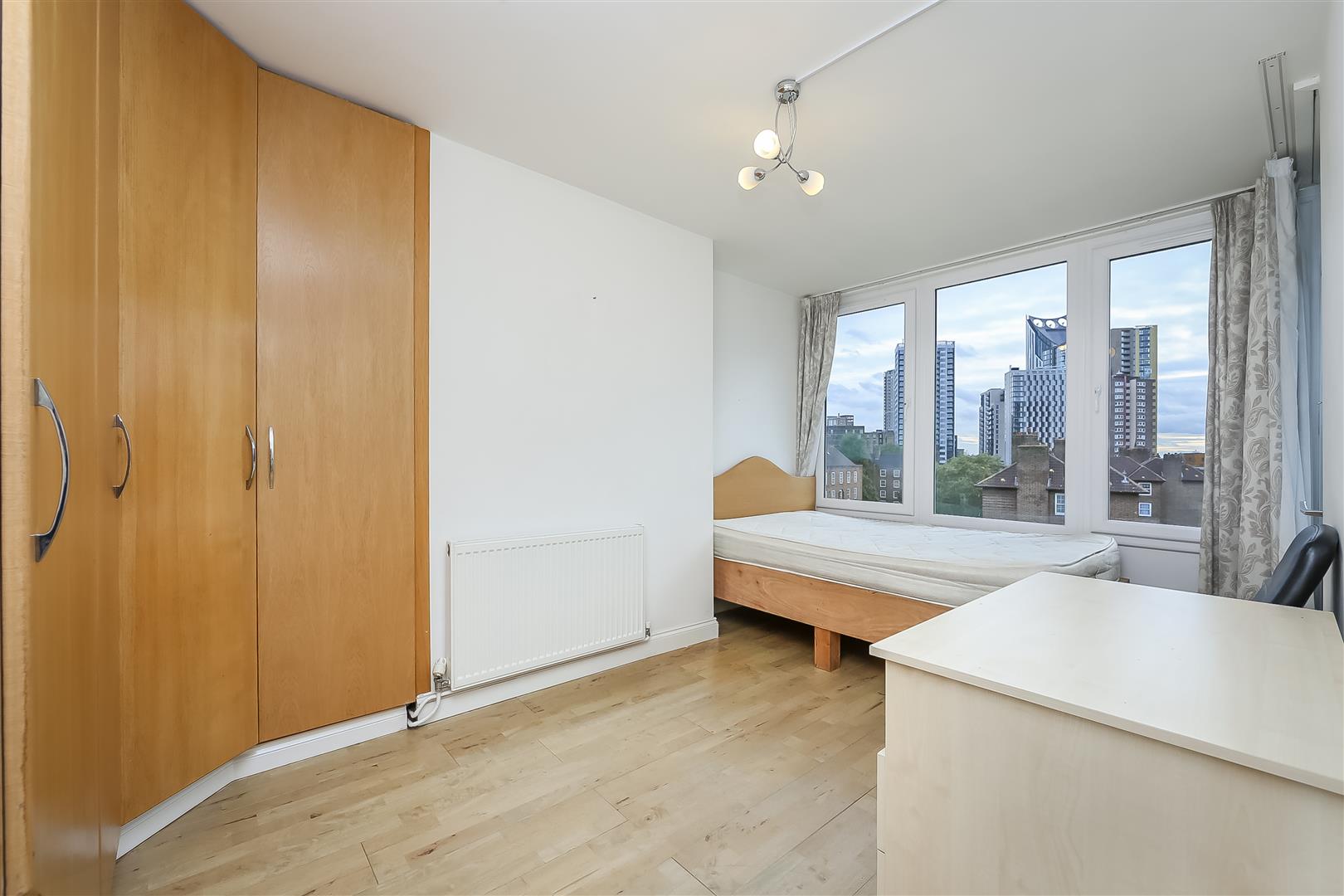 Flat Harper Road in Greater London