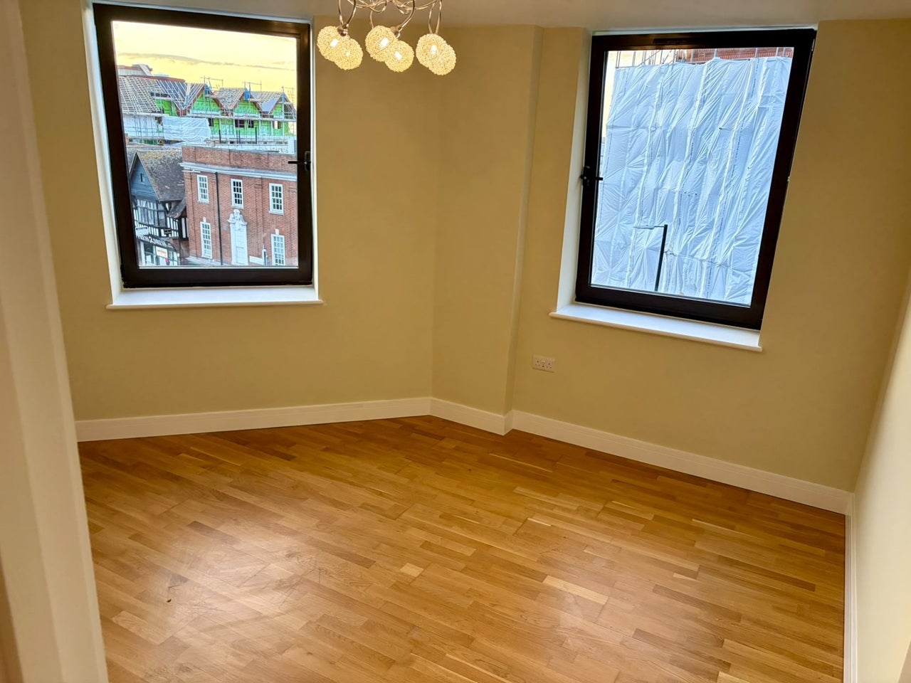 Flat Carshalton Road in Greater London