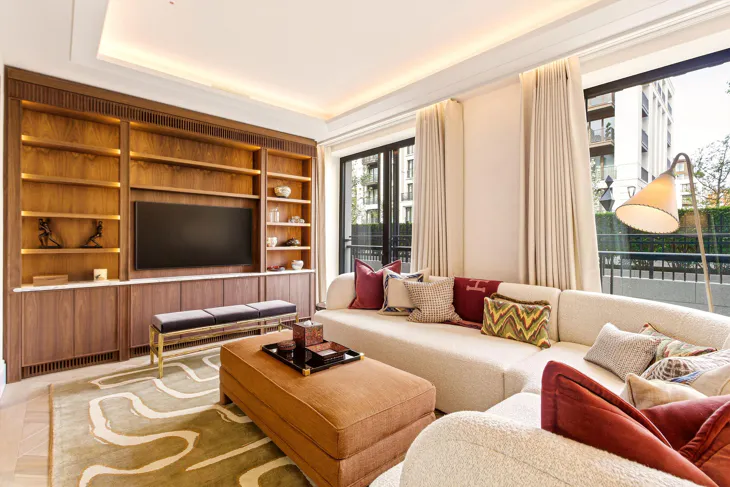 Flat Mulberry Square in London