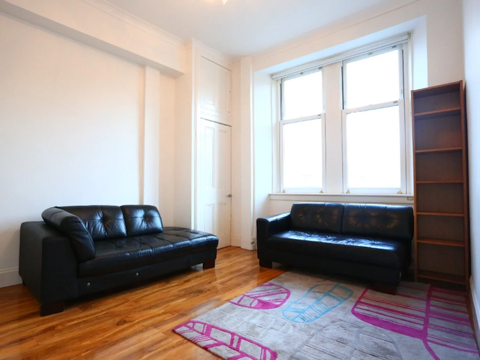 Flat Lochrin Terrace in Edinburgh